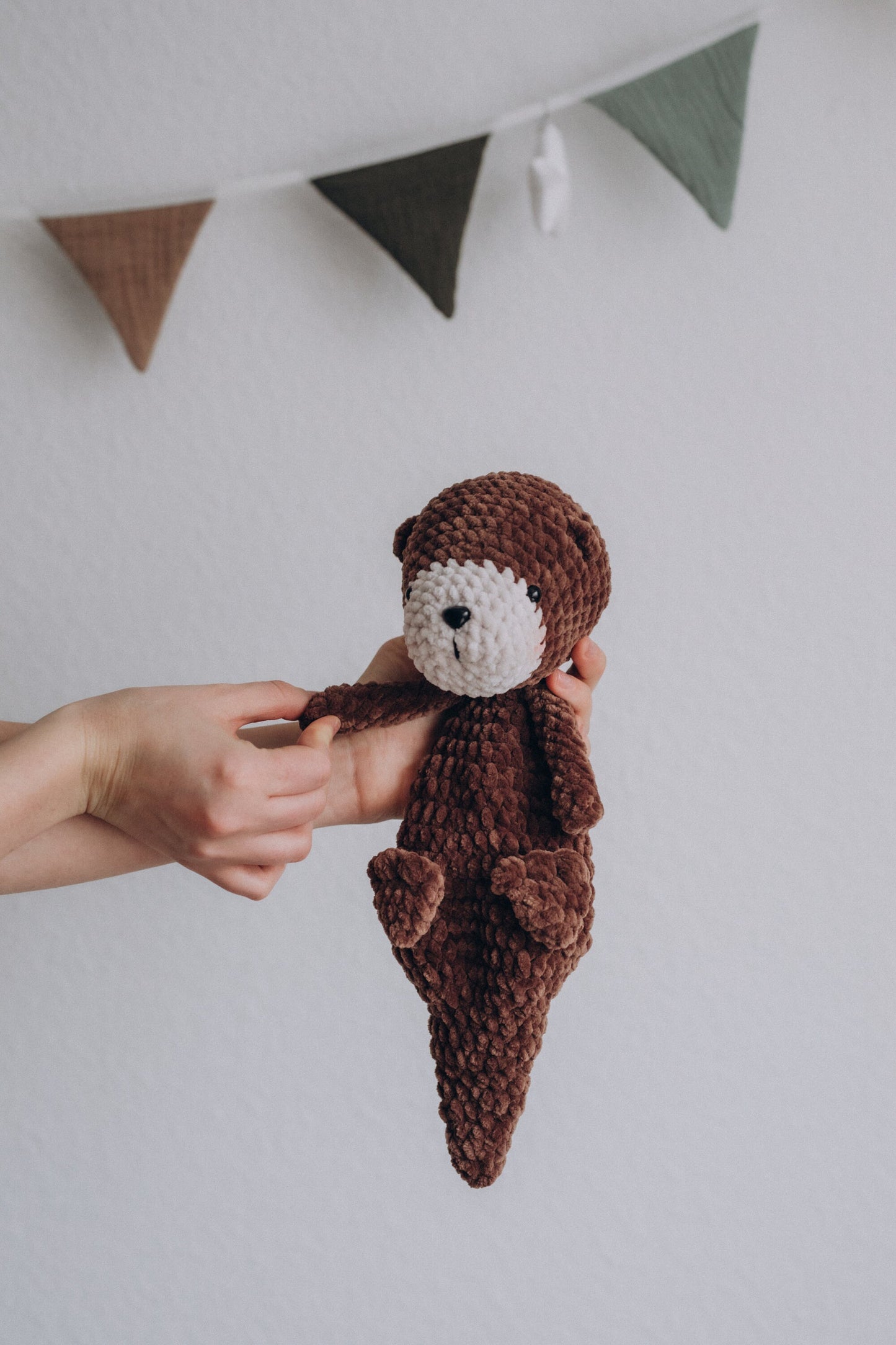 Snuggler Otter & Personalized Wooden Name Sign Gift Box