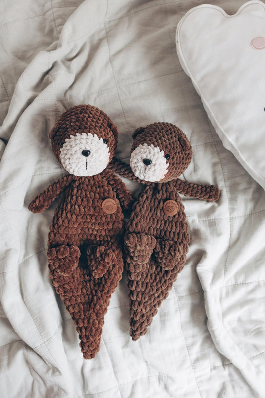 Extra Large Otter Snuggler – Handmade Plush Comfort Toy